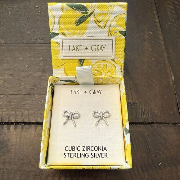 Lake & Gray Cubic Zirconia Sterling Silver Bow Stud Earrings Lemon Gift Box New - Picture 1 of 4